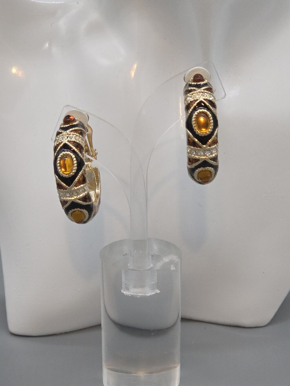 Vintage Gold-Tone Black and Amber Hoop Earrings